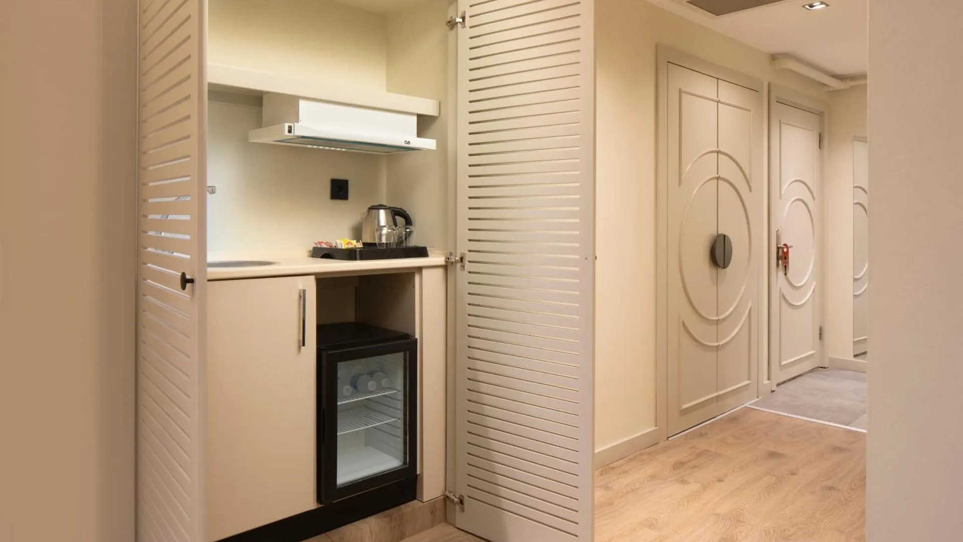 Orka Taksim Suites & Hotel Istanbul 4*,  Turkey