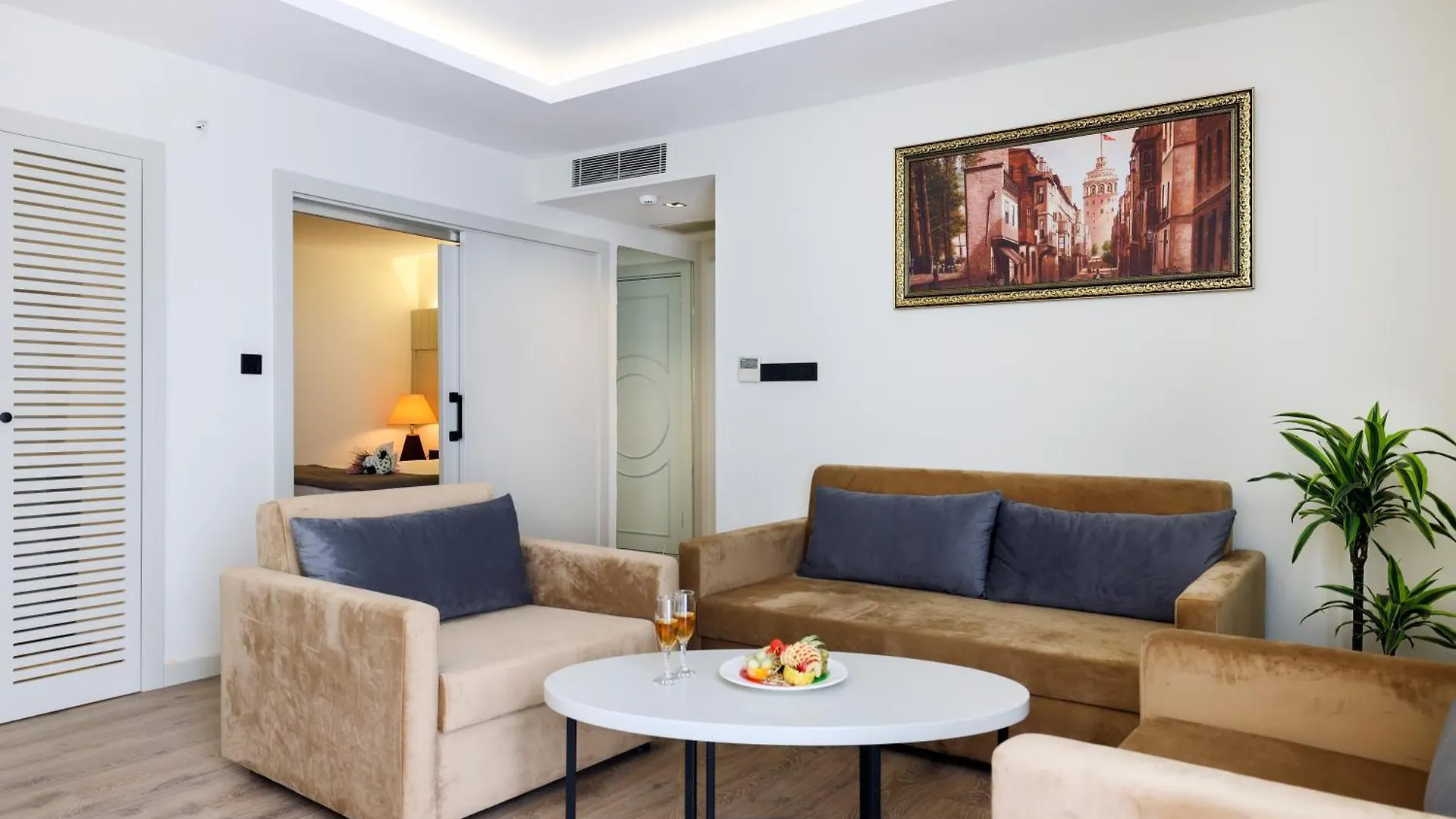 Orka Taksim Suites & Hotel Istanbul 4*,